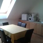 Hatarmenti Vendeghaz Zsira
