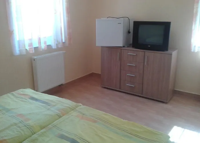 Gasthof Hatarmenti Vendeghaz Zsira