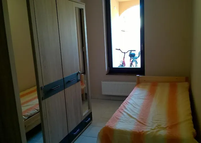 Hatarmenti Vendeghaz
